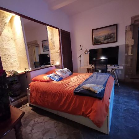 Experience Unique Dans Un Lieu Magique Hotel Vergèze Buitenkant foto